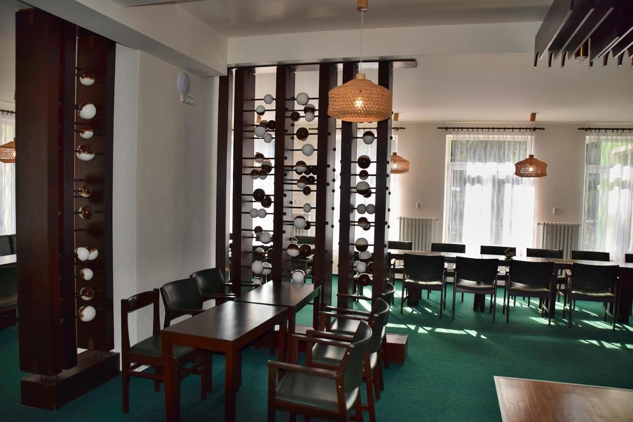 Hotel Forestyma Hodonín Eksteriør billede